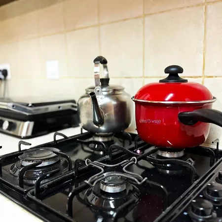 η σπηλιά του θουκυδίδη *