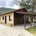 η σπηλιά του θουκυδίδη *