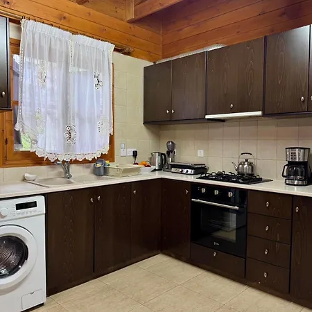 η σπηλιά του θουκυδίδη Holiday home