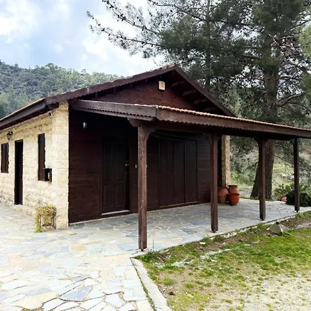 η σπηλιά του θουκυδίδη